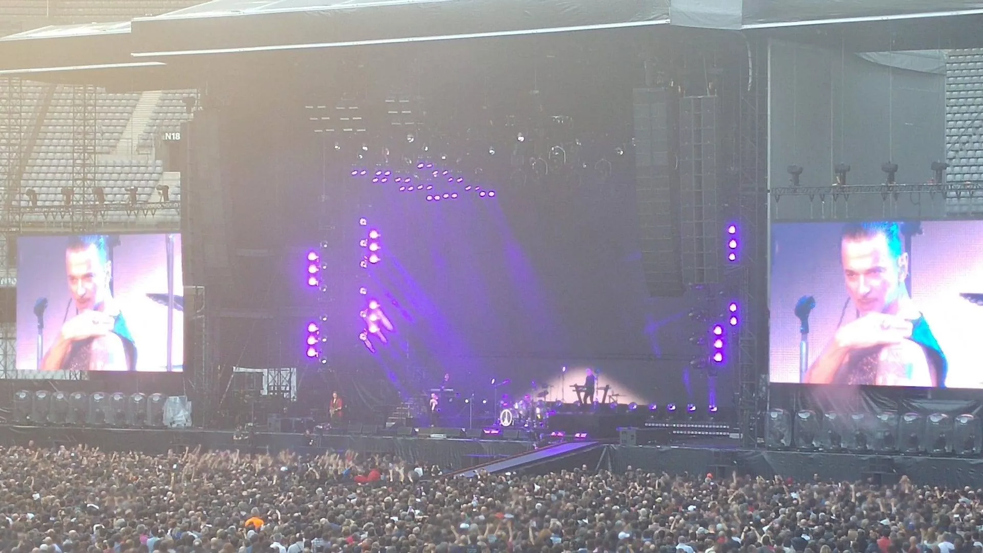 Depeche Mode Stade de France 2017 jpg